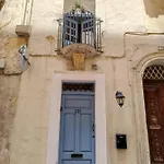 Case de vacanță Romantic And Historical Maisonette In The Center Of Mbal1-1 *
