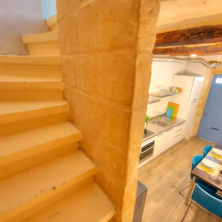 Romantic And Historical Maisonette In The Center Of Mbal1-1 Σπίτι διακοπών Βαλέτα