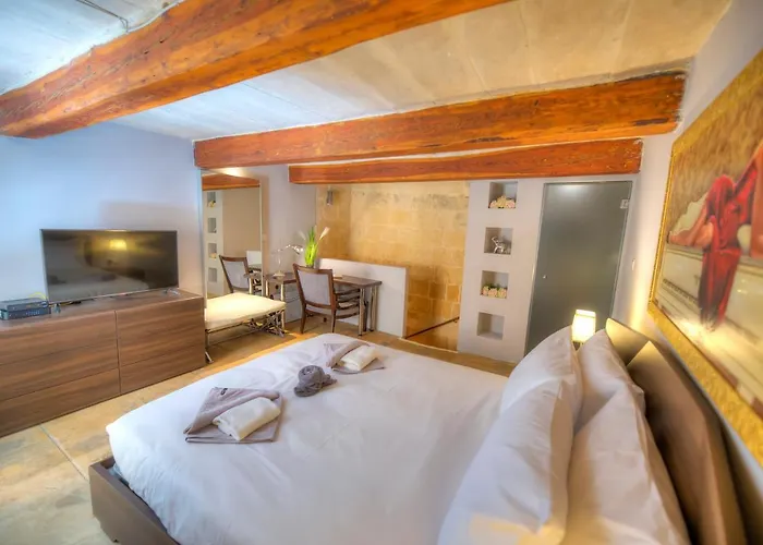 Σπίτι διακοπών Romantic And Historical Maisonette In The Center Of Mbal1-1 *