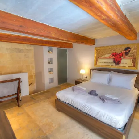 Romantic And Historical Maisonette In The Center Of Mbal1-1 * Valletta