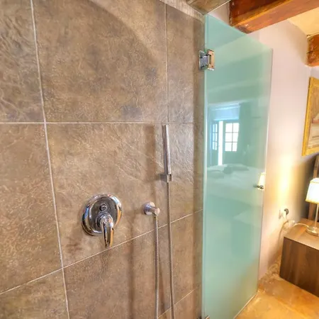 بيت للعطل Romantic And Historical Maisonette In The Center Of Mbal1-1 فاليتا