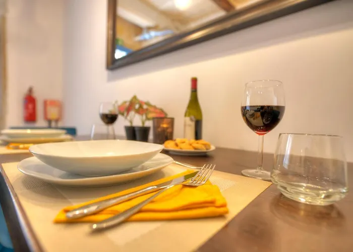 Romantic And Historical Maisonette In The Center Of Mbal1-1 *