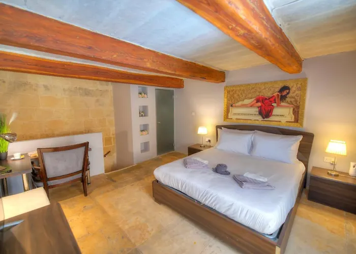 Romantic And Historical Maisonette In The Center Of Mbal1-1 * Valletta
