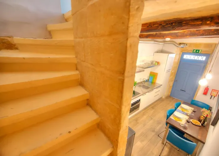 Romantic And Historical Maisonette In The Center Of Mbal1-1 Case de vacanță Valletta